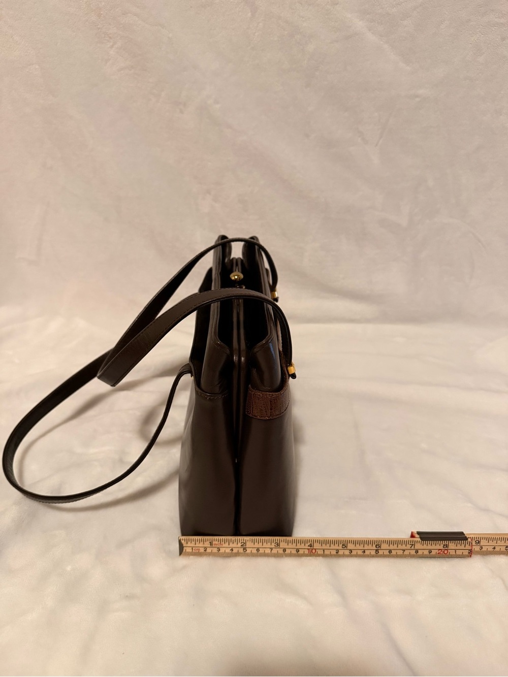 Vintage Givenchy Brown Leather 4G Logo Shoulder Bag - Picture 5 of 16